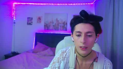 Snapshot of goth_minerva chatting on 04-18-26, 01:48 goth_minerva online show from 04-18-26, 01:48
