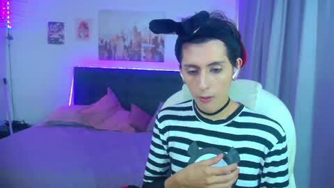 Snapshot of goth_minerva chatting on 04-21-26, 01:39 goth_minerva online show from 04-21-26, 01:39