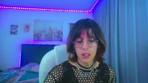 Snapshot of goth_minerva chatting on 07-11-26, 02:09 goth_minerva online show from 07-11-26, 02:09