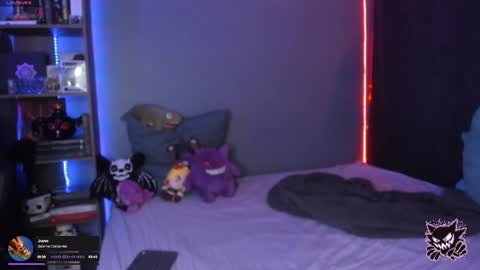 Snapshot of goth_stein chatting on 05-22-26, 01:46 Engel Please help me to reach 50 thumbs up online show from 05-22-26, 01:46
