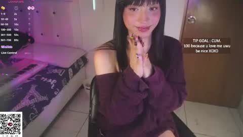 Snapshot of gothbabe2001 chatting on 06-09-26, 02:50 Cami online show from 06-09-26, 02:50