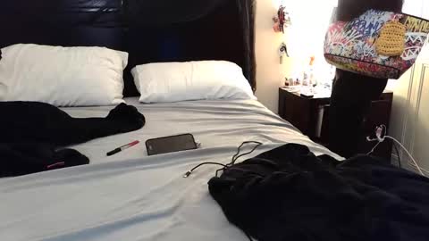 Snapshot of gothbaby305 chatting on 10-28-25, 09:39 gothbaby305 online show from 10-28-25, 09:39