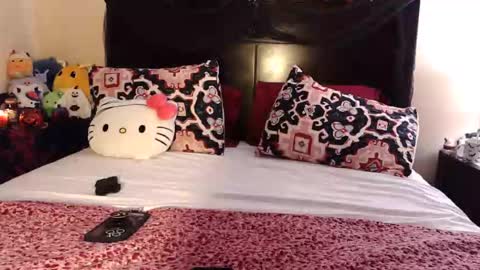 Snapshot of gothbaby305 chatting on 12-02-25, 05:46 gothbaby305 online show from 12-02-25, 05:46