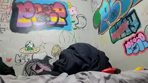 Snapshot of gothboityplz chatting on 11-04-25, 08:35 gothboityplz online show from 11-04-25, 08:35