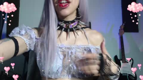 Snapshot of gothicute chatting on 12-22-24, 07:22 online show from 12-22-24, 07:22