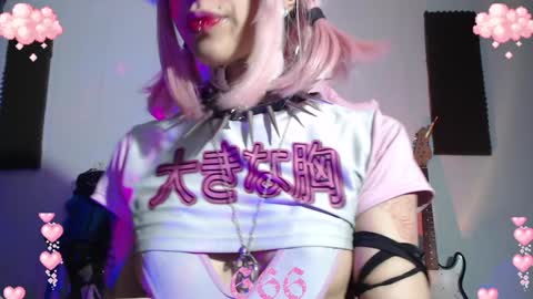 Snapshot of gothicute chatting on 01-06-25, 06:14 online show from 01-06-25, 06:14