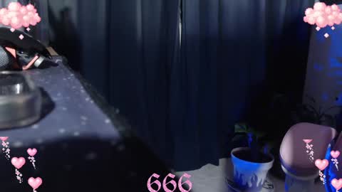 Snapshot of gothicute chatting on 01-23-25, 08:57 online show from 01-23-25, 08:57