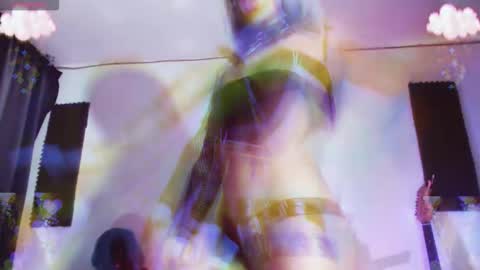 Snapshot of gothicute chatting on 10-02-25, 03:02 online show from 10-02-25, 03:02