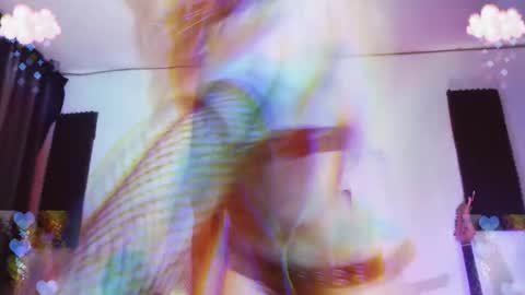 Snapshot of gothicute chatting on 11-07-25, 02:39 online show from 11-07-25, 02:39