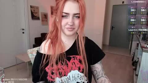 Snapshot of gothkittys chatting on 04-30-26, 10:43 traumfrau Kira angel face devil eyes I SELL A LOT VIDEO IN GALLERY online show from 04-30-26, 10:43