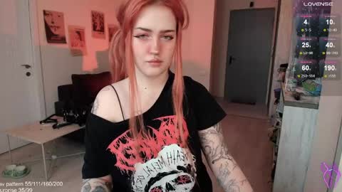 Snapshot of gothkittys chatting on 05-21-26, 11:28 traumfrau Kira angel face devil eyes I SELL A LOT VIDEO IN GALLERY online show from 05-21-26, 11:28