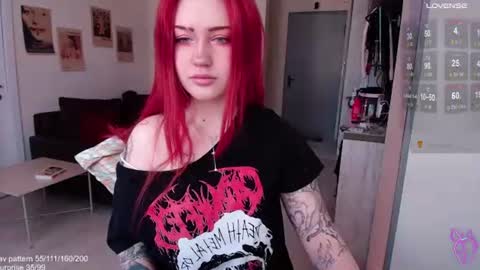 Snapshot of gothkittys chatting on 06-08-26, 11:32 traumfrau Kira angel face devil eyes I SELL A LOT VIDEO IN GALLERY online show from 06-08-26, 11:32