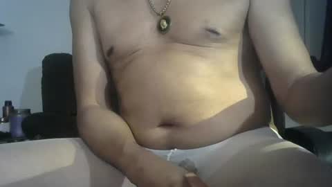 gr8peephole online show from 12-19-25, 11:01