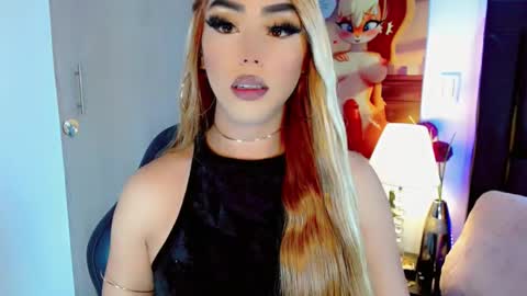 Snapshot of grace24hot chatting on 02-15-26, 11:01 Grace online show from 02-15-26, 11:01