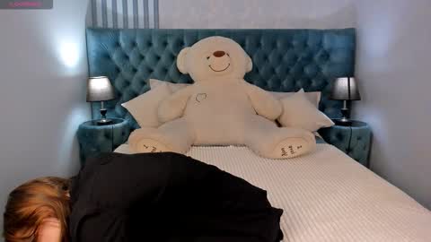 Snapshot of grace_blush chatting on 09-26-25, 07:12 Grace online show from 09-26-25, 07:12