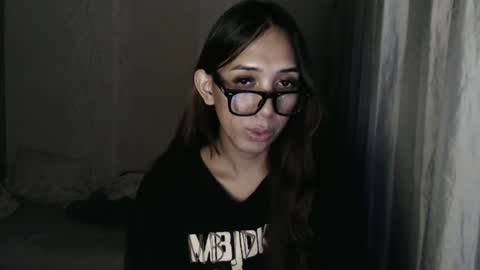 HoneyGrace online show from 03-23-26, 04:11