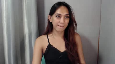 Snapshot of grace_for_youuu chatting on 04-28-26, 05:56 HoneyGrace online show from 04-28-26, 05:56