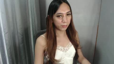Snapshot of grace_for_youuu chatting on 06-19-26, 03:00 HoneyGrace online show from 06-19-26, 03:00