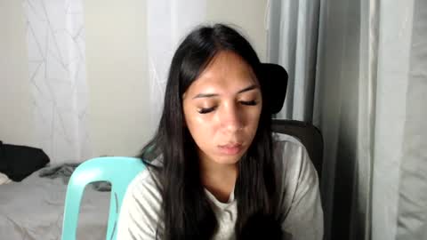 Snapshot of grace_for_youuu chatting on 07-23-26, 02:15 HoneyGrace online show from 07-23-26, 02:15