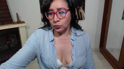Snapshot of grace_mature_milf chatting on 09-11-25, 10:26 grace_mature_milf online show from 09-11-25, 10:26
