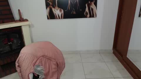 Snapshot of grace_mature_milf chatting on 09-12-25, 10:48 grace_mature_milf online show from 09-12-25, 10:48