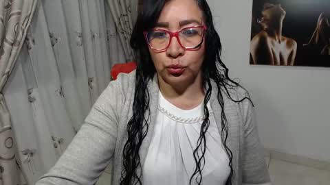 Snapshot of grace_mature_milf chatting on 09-29-25, 10:09 grace_mature_milf online show from 09-29-25, 10:09