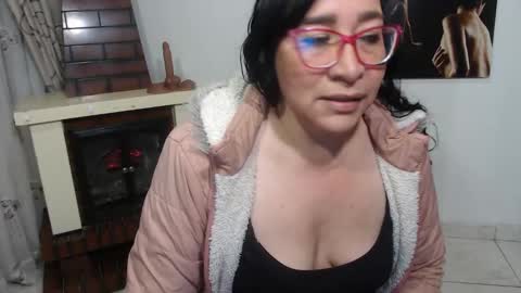 Snapshot of grace_mature_milf chatting on 10-09-25, 10:13 grace_mature_milf online show from 10-09-25, 10:13