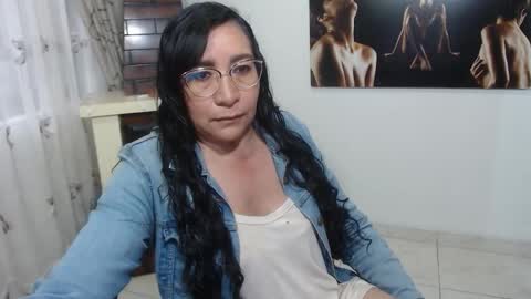 Snapshot of grace_mature_milf chatting on 10-13-25, 11:10 grace_mature_milf online show from 10-13-25, 11:10