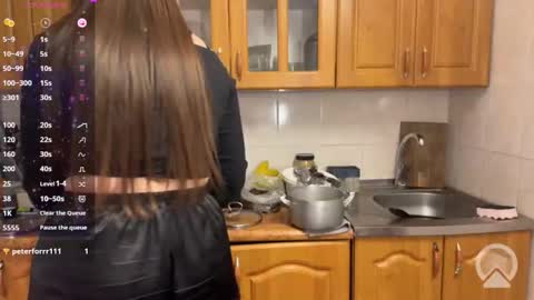 Snapshot of gracebrownnn chatting on 06-11-26, 12:32 Grace Brown online show from 06-11-26, 12:32