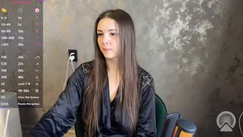 Snapshot of gracebrownnn chatting on 06-21-26, 03:25 Grace Brown online show from 06-21-26, 03:25