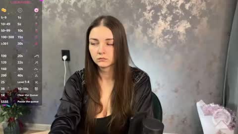 Snapshot of gracebrownnn chatting on 07-23-26, 01:58 Grace Brown online show from 07-23-26, 01:58
