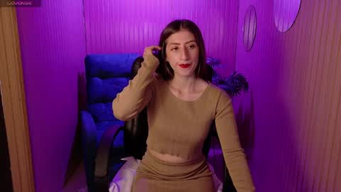 Snapshot of graciecollins chatting on 04-27-26, 02:48 Gracie online show from 04-27-26, 02:48