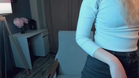 Snapshot of gracielaailstock chatting on 03-04-26, 01:11 Sofia 3 online show from 03-04-26, 01:11