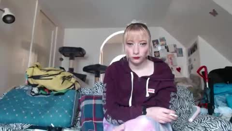 gracielynne1989 online show from 04-20-26, 09:27