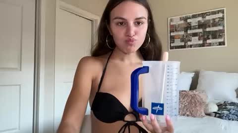 Snapshot of graciesmith27 chatting on 05-28-26, 09:12 Gracie Smith online show from 05-28-26, 09:12