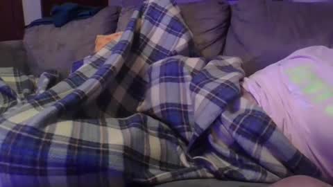 7 in boy toy online show from 12-08-24, 06:22