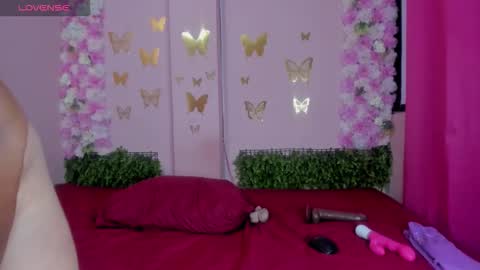 Mi Name is violeta  online show from 11-05-25, 08:42