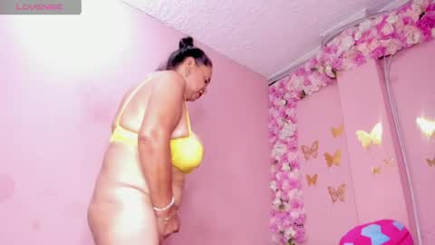 Mi Name is violeta  online show from 05-31-26, 06:09
