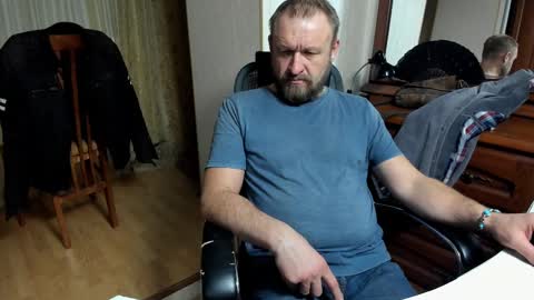 Anthony online show from 03-05-25, 06:34