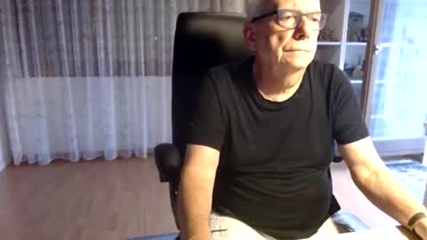 Snapshot of grandpach chatting on 05-31-26, 01:51 grandpach online show from 05-31-26, 01:51