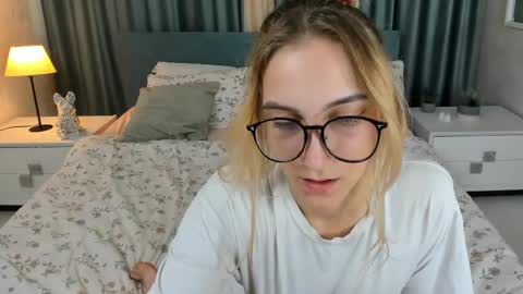 Grase online show from 09-26-25, 01:20