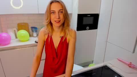 Snapshot of graseflower chatting on 05-19-26, 01:56 Grase online show from 05-19-26, 01:56