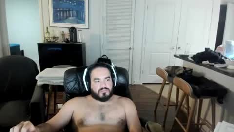 Snapshot of greasejockey88 chatting on 11-16-25, 11:05 greasejockey88 online show from 11-16-25, 11:05