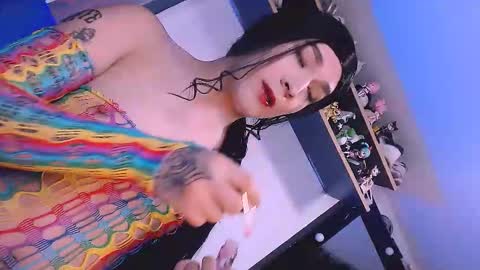 grecia_9inchs online show from 11-16-25, 10:37