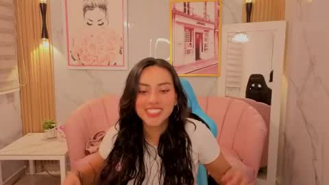 Snapshot of grecia_soler_a chatting on 04-08-26, 01:00 Grecia online show from 04-08-26, 01:00