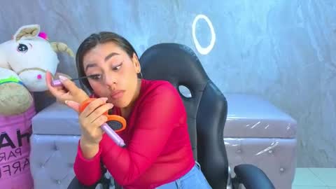 Snapshot of grecia_soler_a chatting on 05-19-26, 12:55 Grecia online show from 05-19-26, 12:55