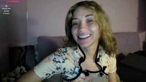 Snapshot of greeicywells chatting on 07-26-26, 10:00 Greeicy online show from 07-26-26, 10:00