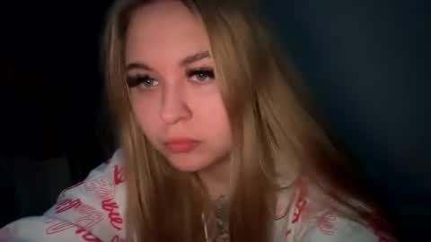 Lina 3 online show from 02-04-25, 09:41