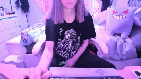 Snapshot of greeneyedlovexo chatting on 01-08-25, 03:39 GreenEyedLovexo online show from 01-08-25, 03:39