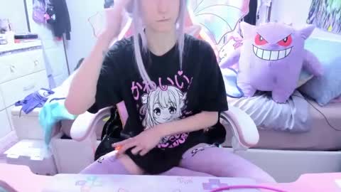 Snapshot of greeneyedlovexo chatting on 02-28-25, 11:45 GreenEyedLovexo online show from 02-28-25, 11:45